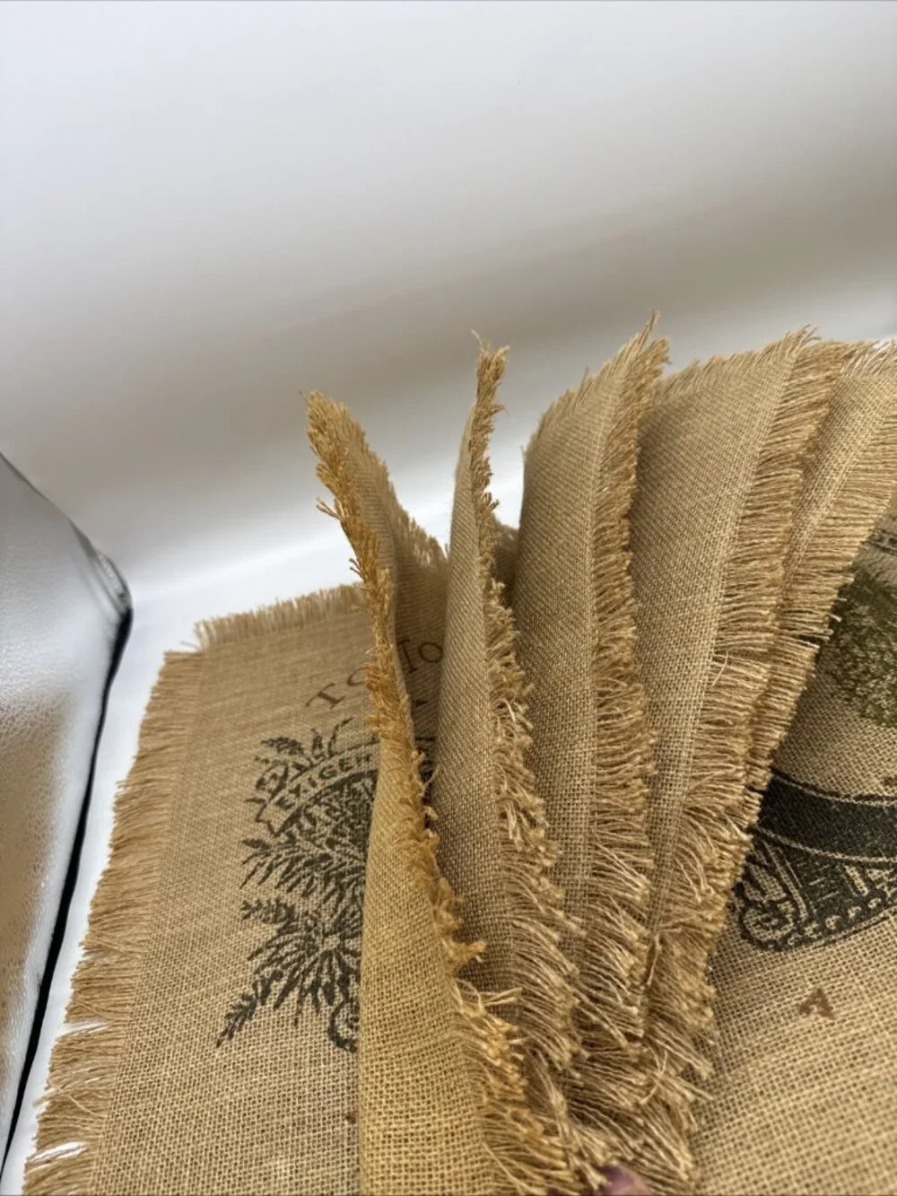 6 Tommy Bahama Burlap Jute Table Placemats Pineapple Tropical Beach Tiki